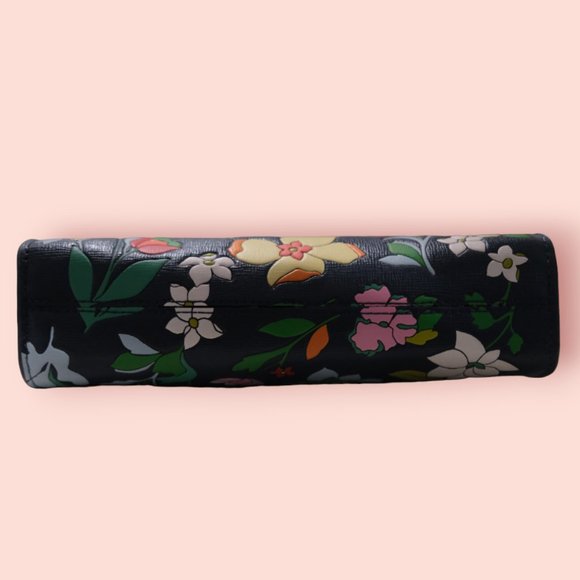 *NEW* Kate Spade Morgan Flower Bed Embossed Gusseted Wristlet - Picture 8 of 8